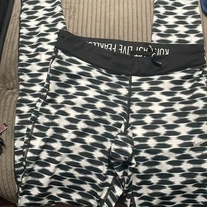 Nike dry fit leggings small